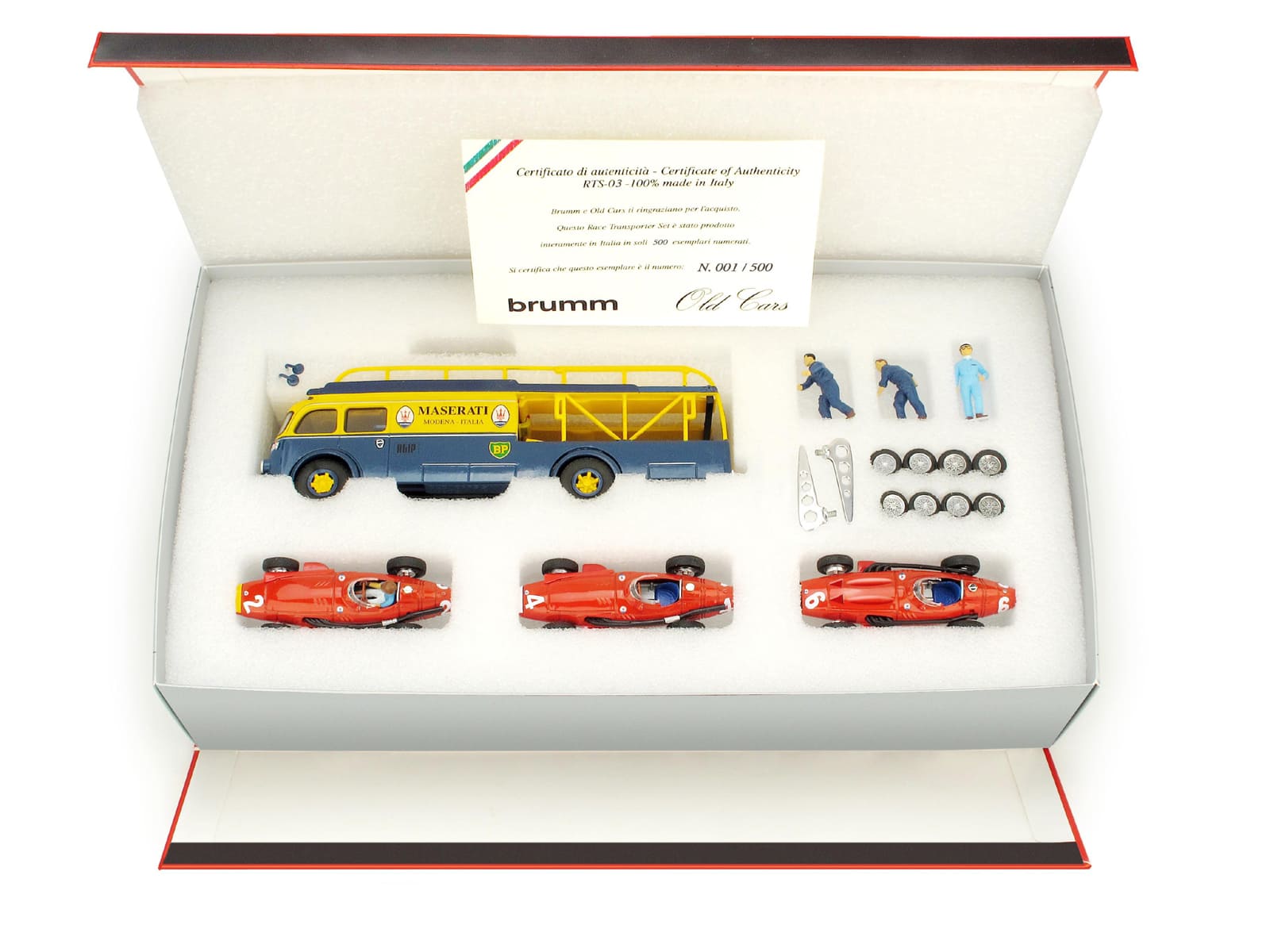 Si tratta di cofanetti in tiratura limitata, caratterizzati da un elevato grado di precisione e dettaglio.