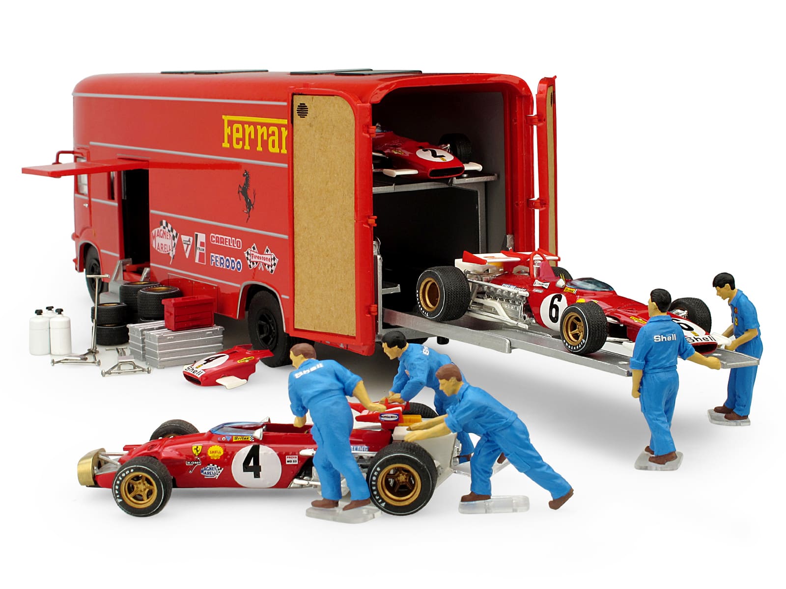 Il modello riprodotto è quello utilizzato dalla Scuderia Ferrari per trasportare le Ferrari 312B al G.P. d'Italia nel 1970.