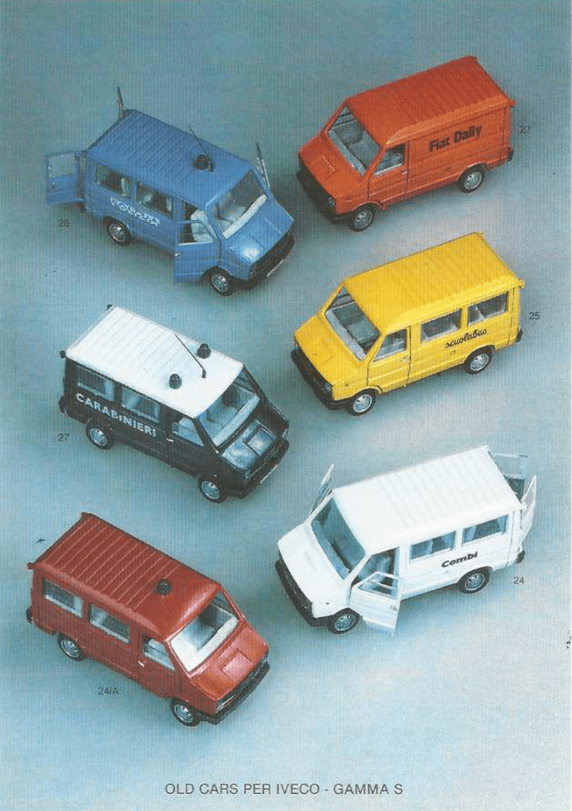 ...sia in versione furgonata a passo corto...