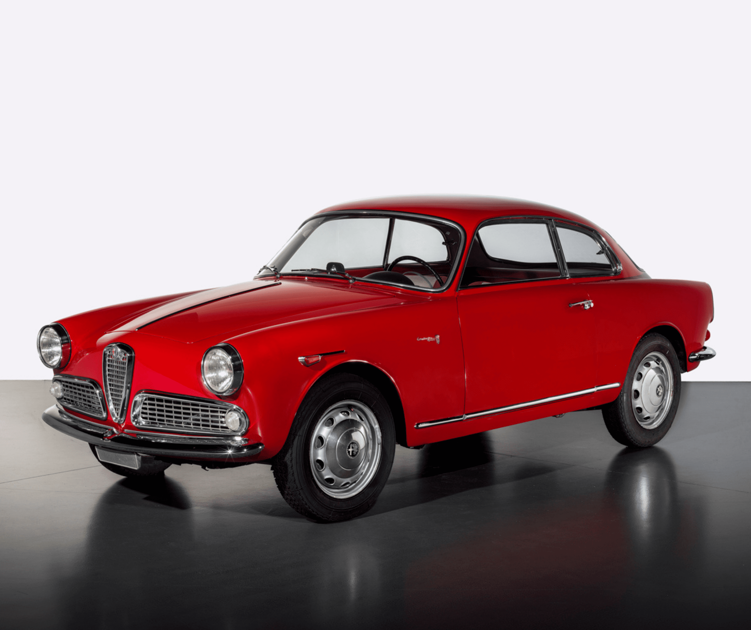 La Giulietta è stata la prima auto ad apparire sulla copertina di Quattroruote.