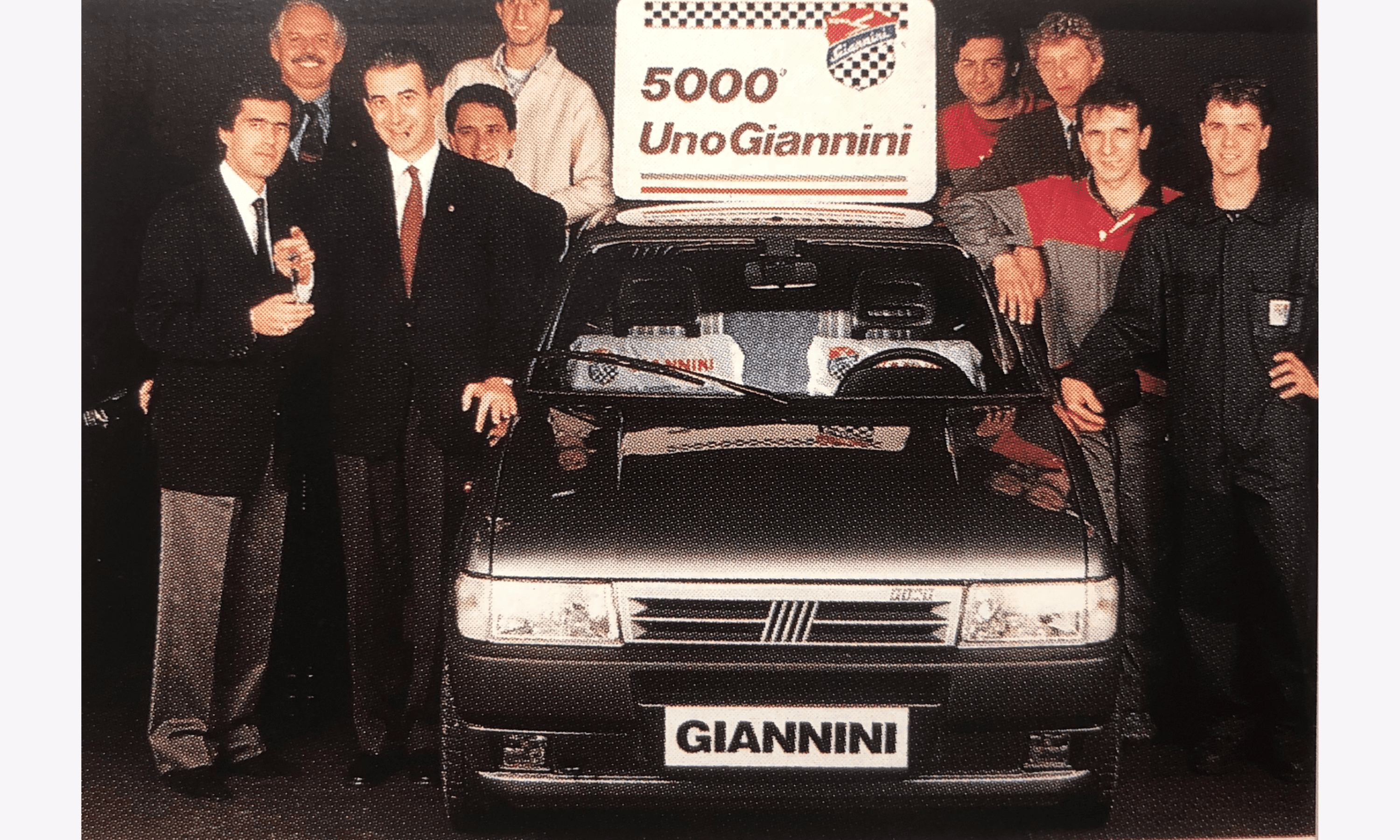 La Uno Giannini ha conosciuto una buona diffusione. Questa foto celebra le 5000 unità prodotte.