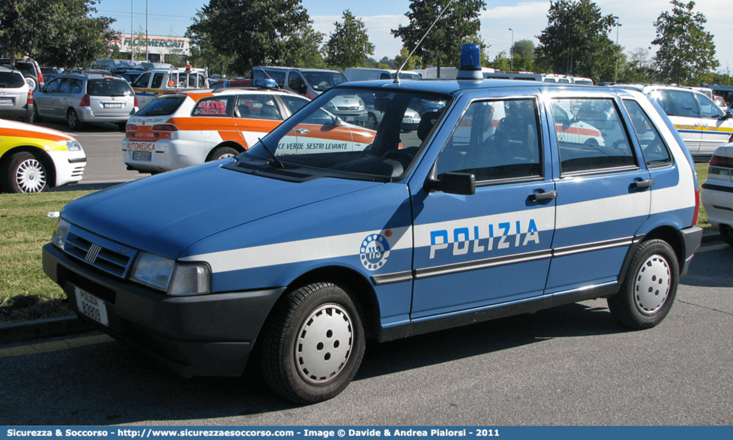 Molte Uno sono state utilizzate dalle Forze dell’Ordine come auto di servizio.